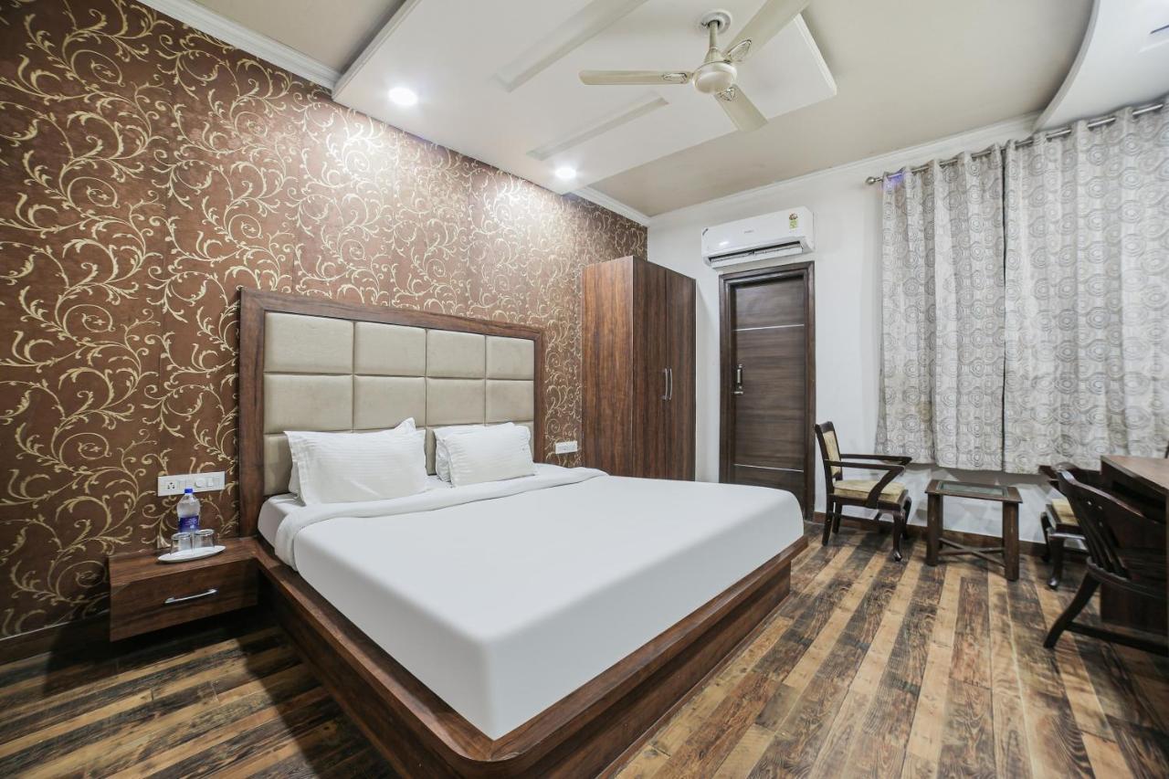 Townhouse Hollywood Heights Hotel Amritsar Eksteriør billede