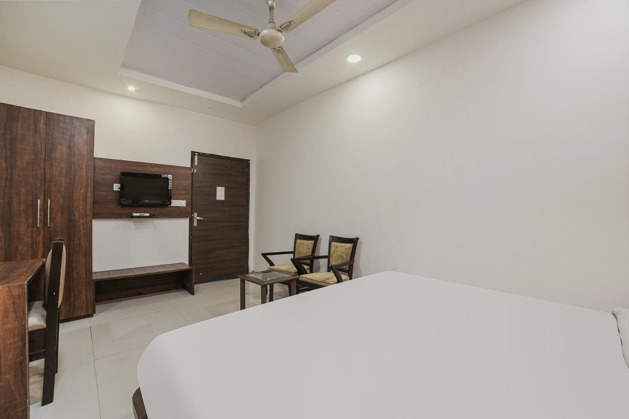 Townhouse Hollywood Heights Hotel Amritsar Eksteriør billede