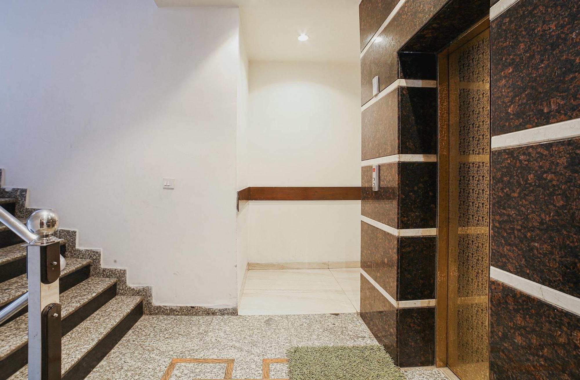 Townhouse Hollywood Heights Hotel Amritsar Eksteriør billede
